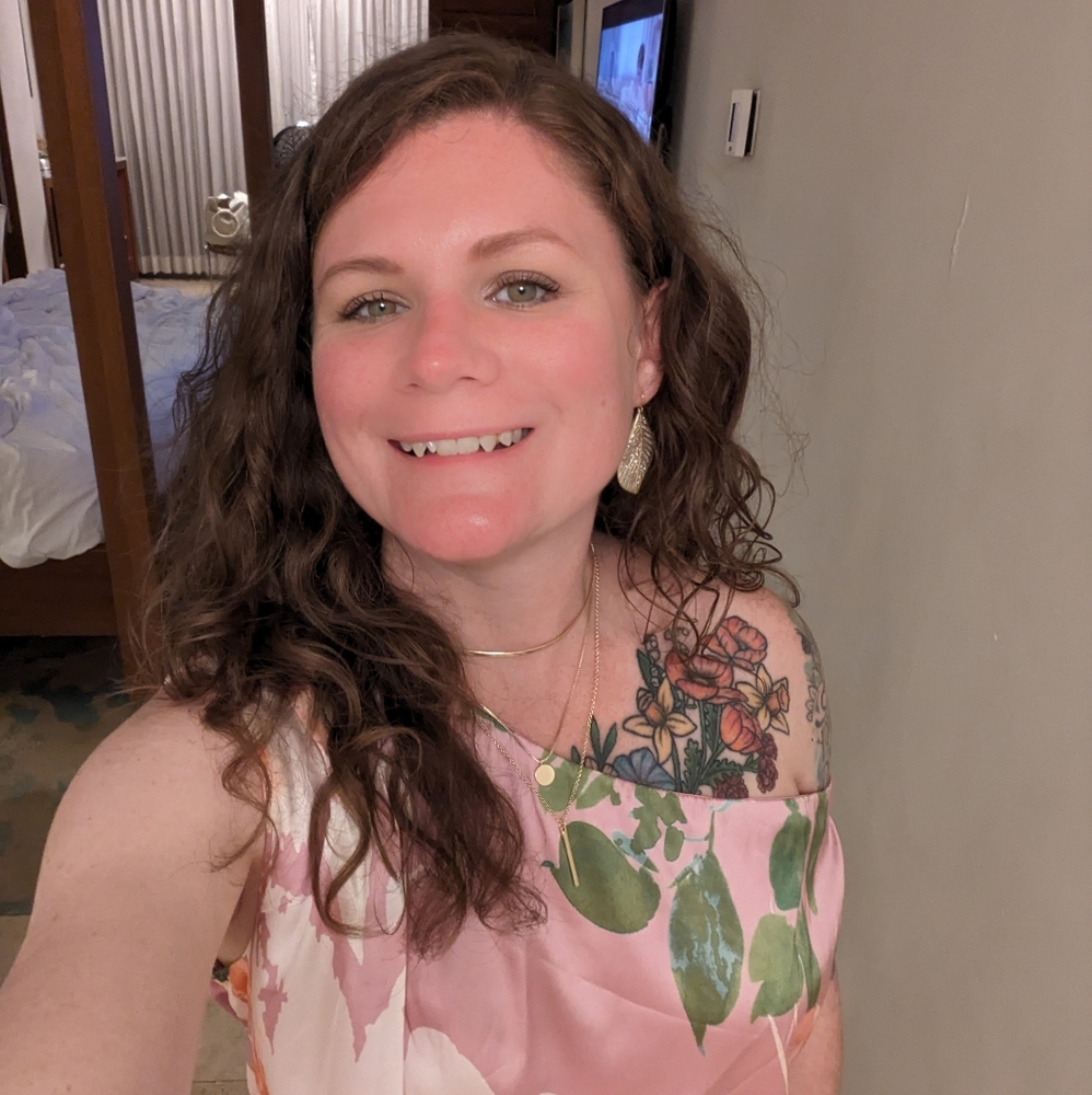 Meet your Posher, Elizabeth